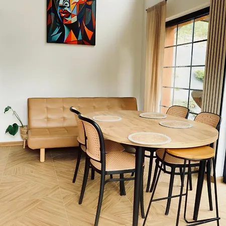 Dom Fotografa W Modrzewiach * Wlen