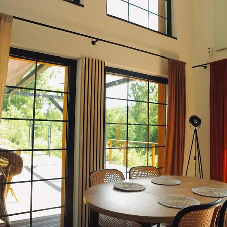 Dom Fotografa W Modrzewiach *