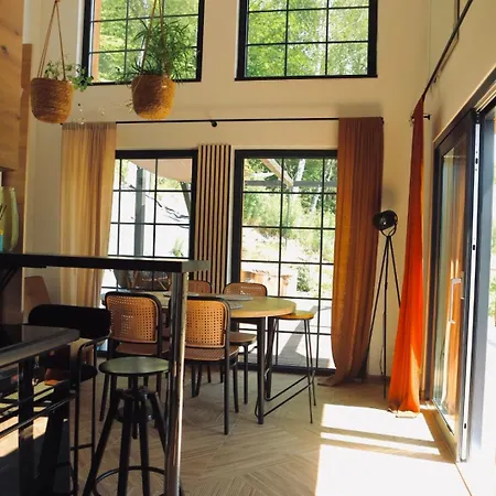 Dom wakacyjny Dom Fotografa W Modrzewiach Wlen