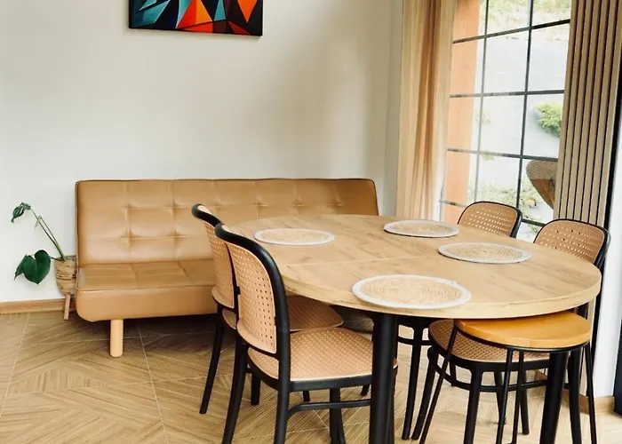 Dom Fotografa W Modrzewiach * Wlen